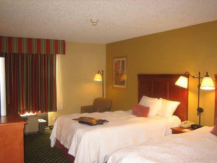Baymont By Wyndham Lewisville Exterior photo