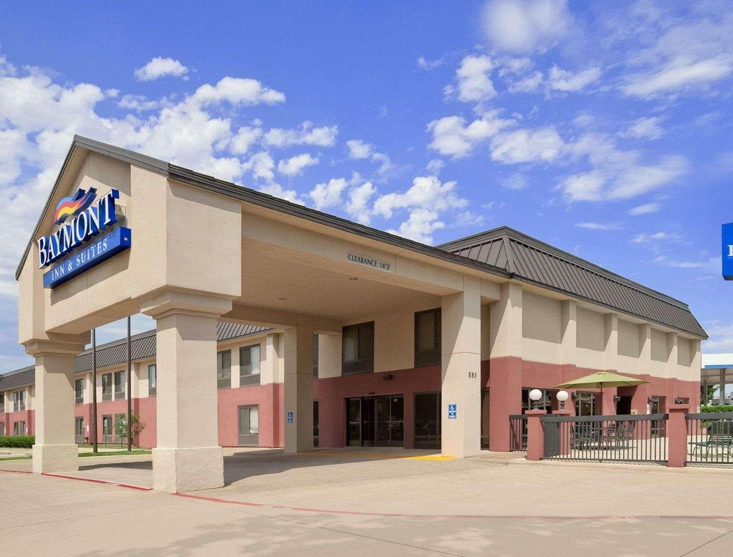 Baymont By Wyndham Lewisville Exterior photo