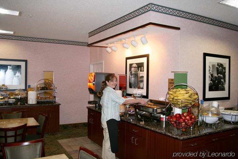 Baymont By Wyndham Lewisville Restaurant photo